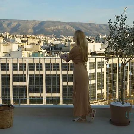 Romantic Rooftop With Acropolis View & Whirlpool! Apartment *