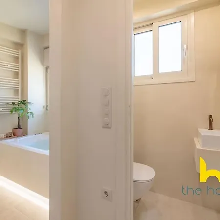 Romantic Rooftop With Acropolis View & Whirlpool! Apartment Athens