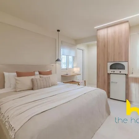 Apartment Romantic Rooftop With Acropolis View & Whirlpool! Athens