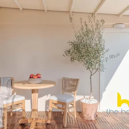 Romantic Rooftop With Acropolis View & Whirlpool! Apartment