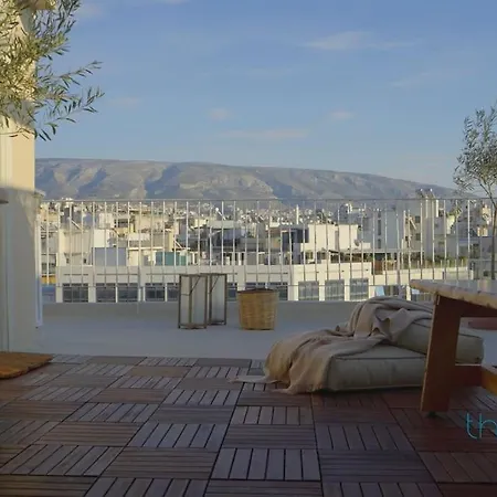 Romantic Rooftop With Acropolis View & Whirlpool! Apartment *
